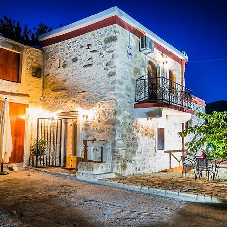 Villa Tzaniana Apomarma Luaran gambar