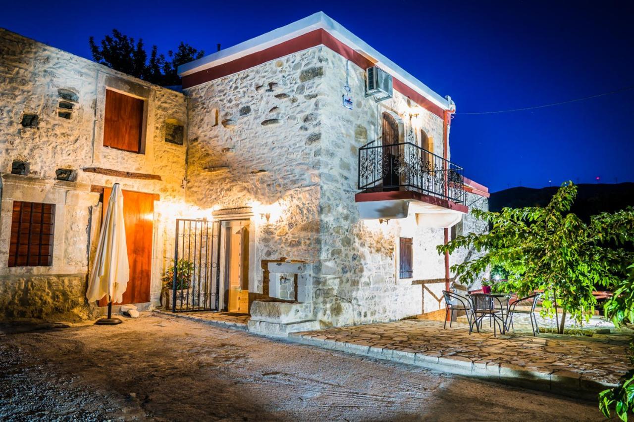Villa Tzaniana Apomarma Luaran gambar
