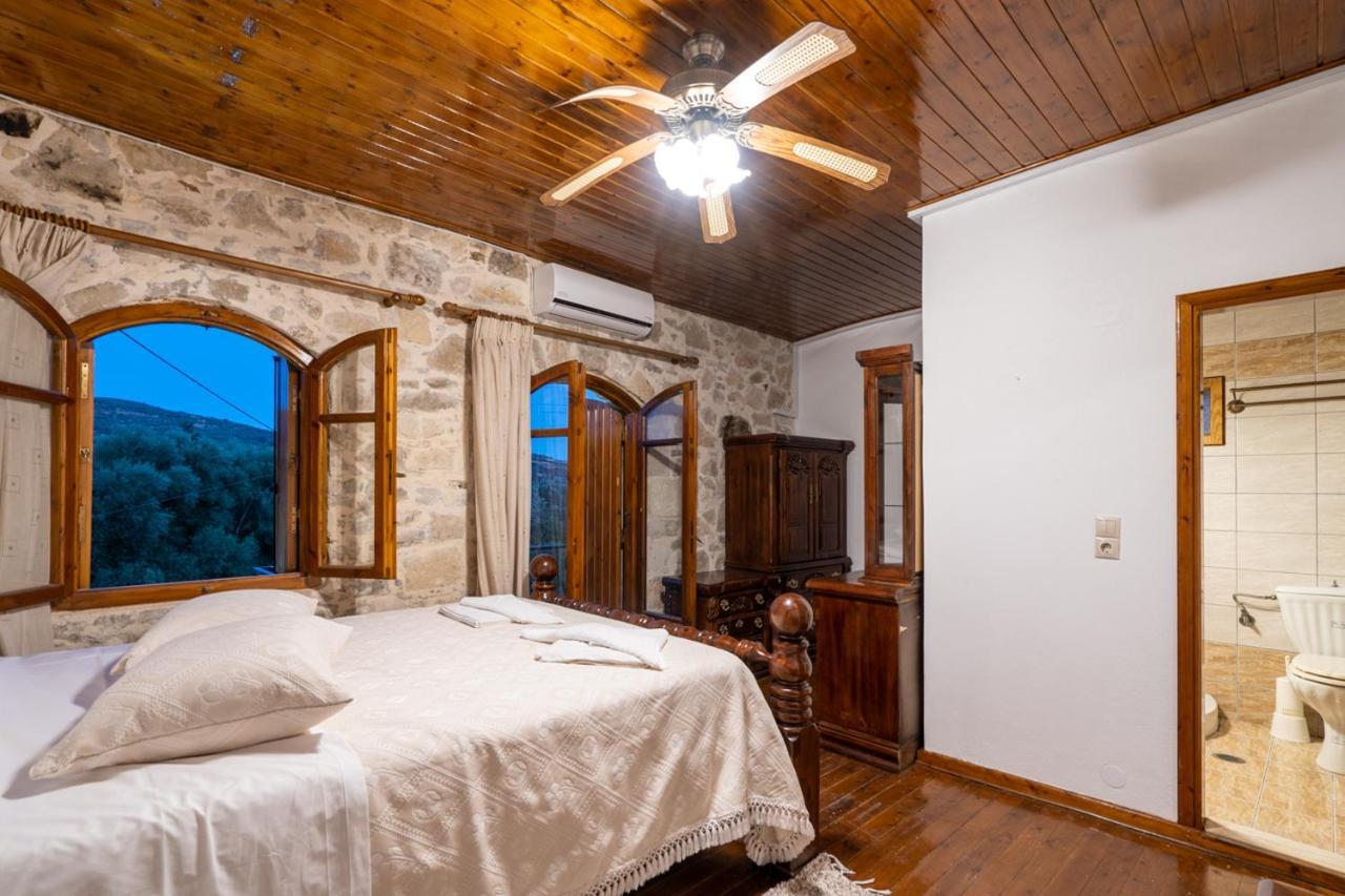 Villa Tzaniana Apomarma Luaran gambar